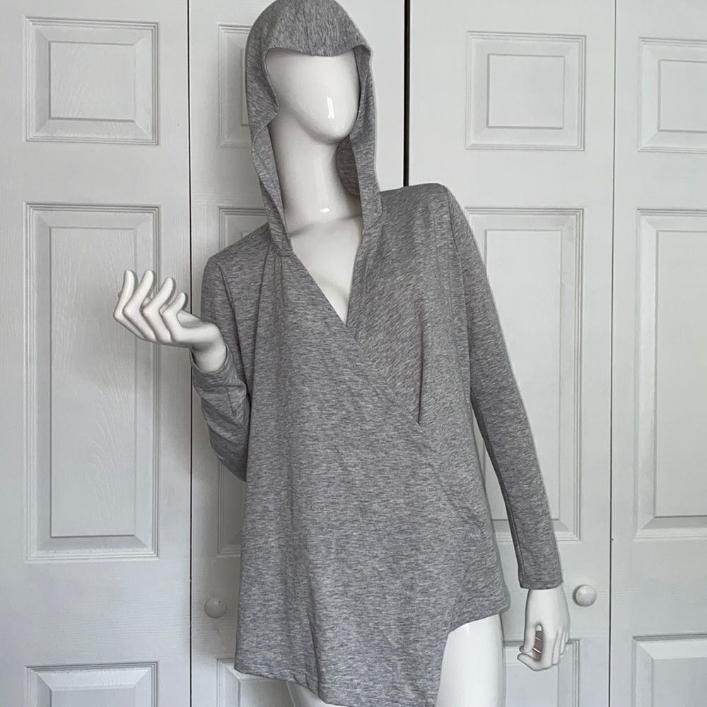 New ❤️Victoria Secret Cardigan